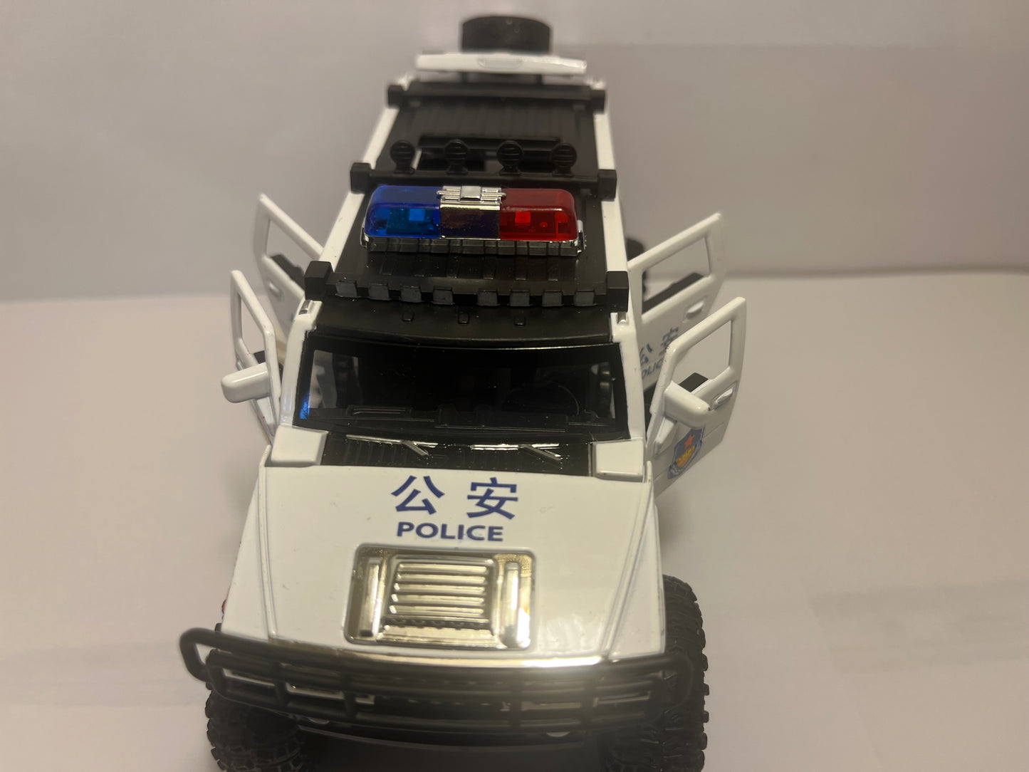 1/32 Diecasts Hummer H2 6*6 Tire Alloy Car Model