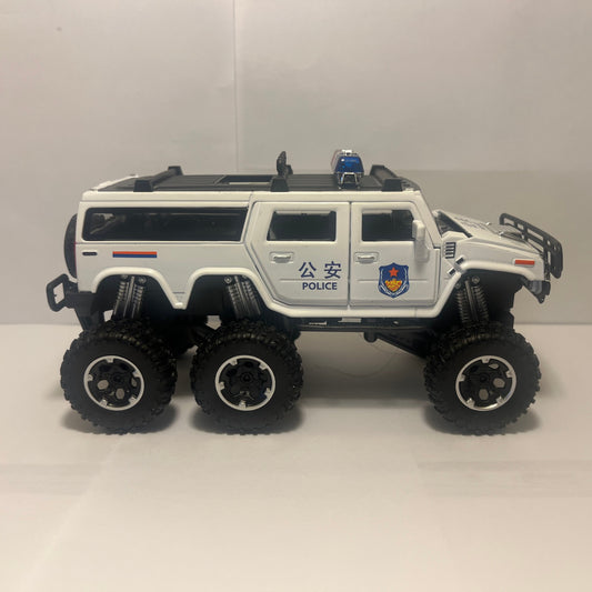 1/32 Diecasts Hummer H2 6*6 Tire Alloy Car Model