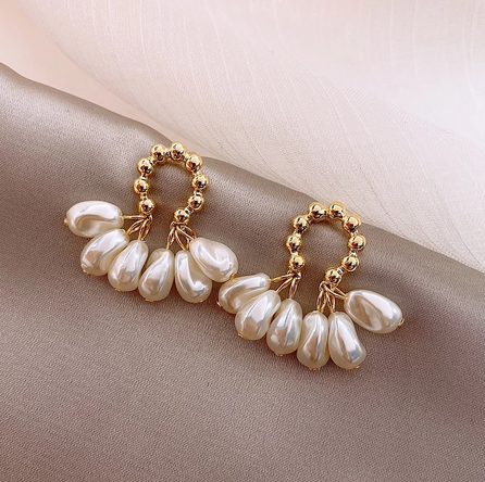 New Fashion Baroque Pearl Temperament Earrings